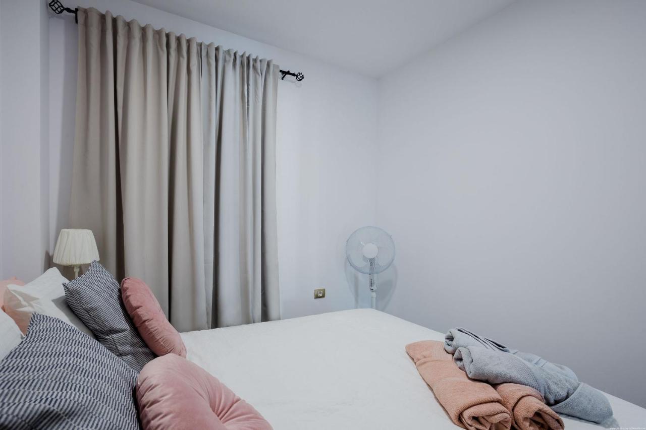 Cristianos Center Iii Appartement